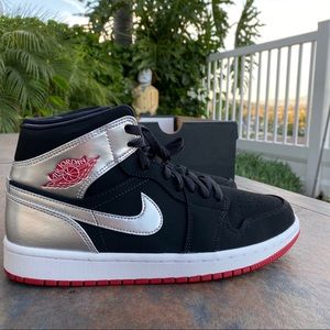 air jordan 1 mid black gym red metallic silver
